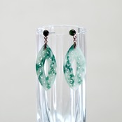 K18WG 透かし彫り翡翠ピアス A貨翡翠 jd_mm1180