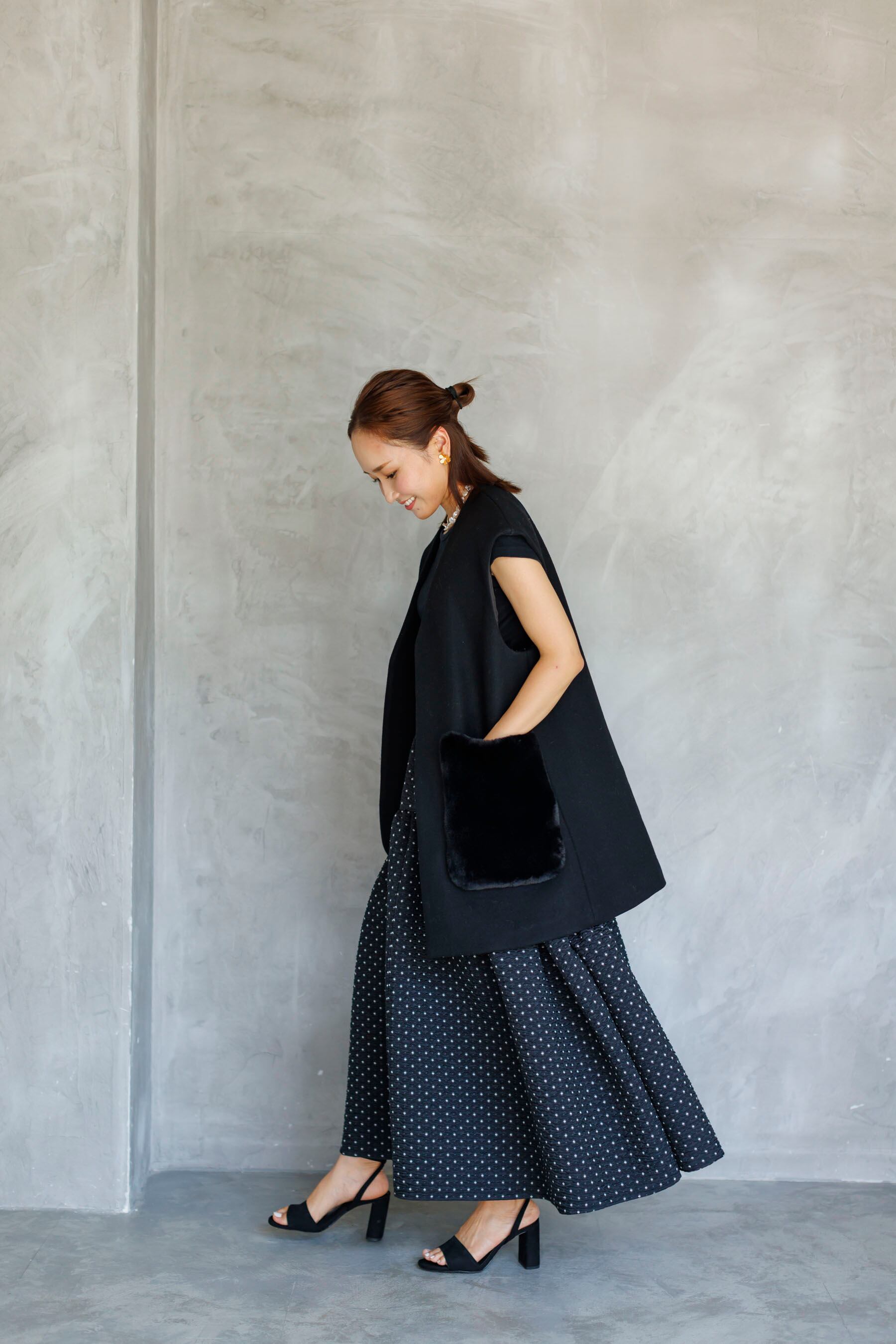 9/29(fri)21:00-Dot Jacquard suspenders skirt | Bluelea