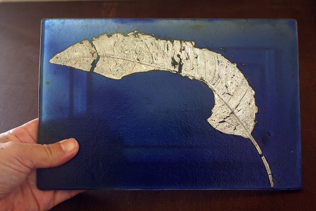 マンゴーの葉・平皿BLUE　