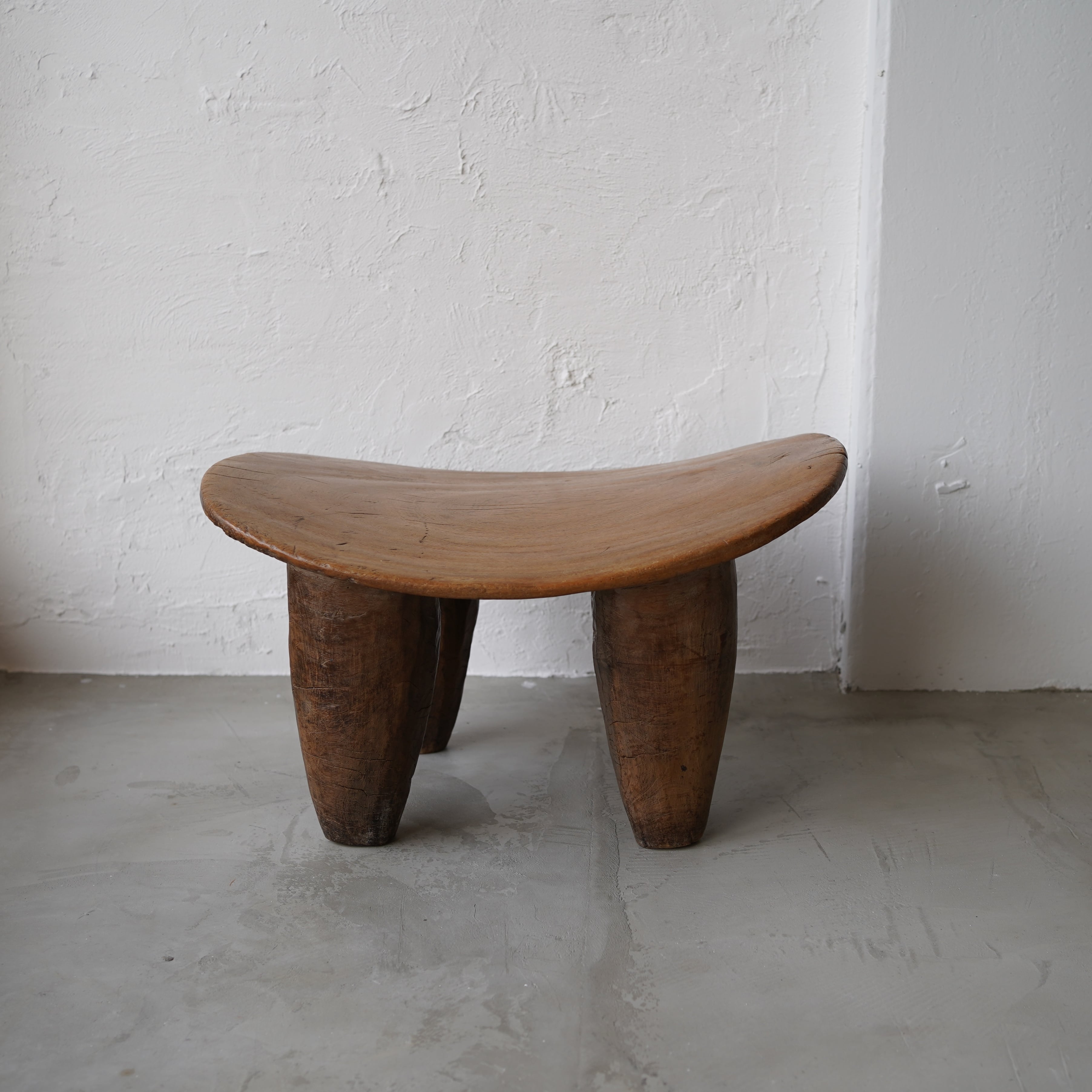 セヌフォ族ハンドメイドスツール