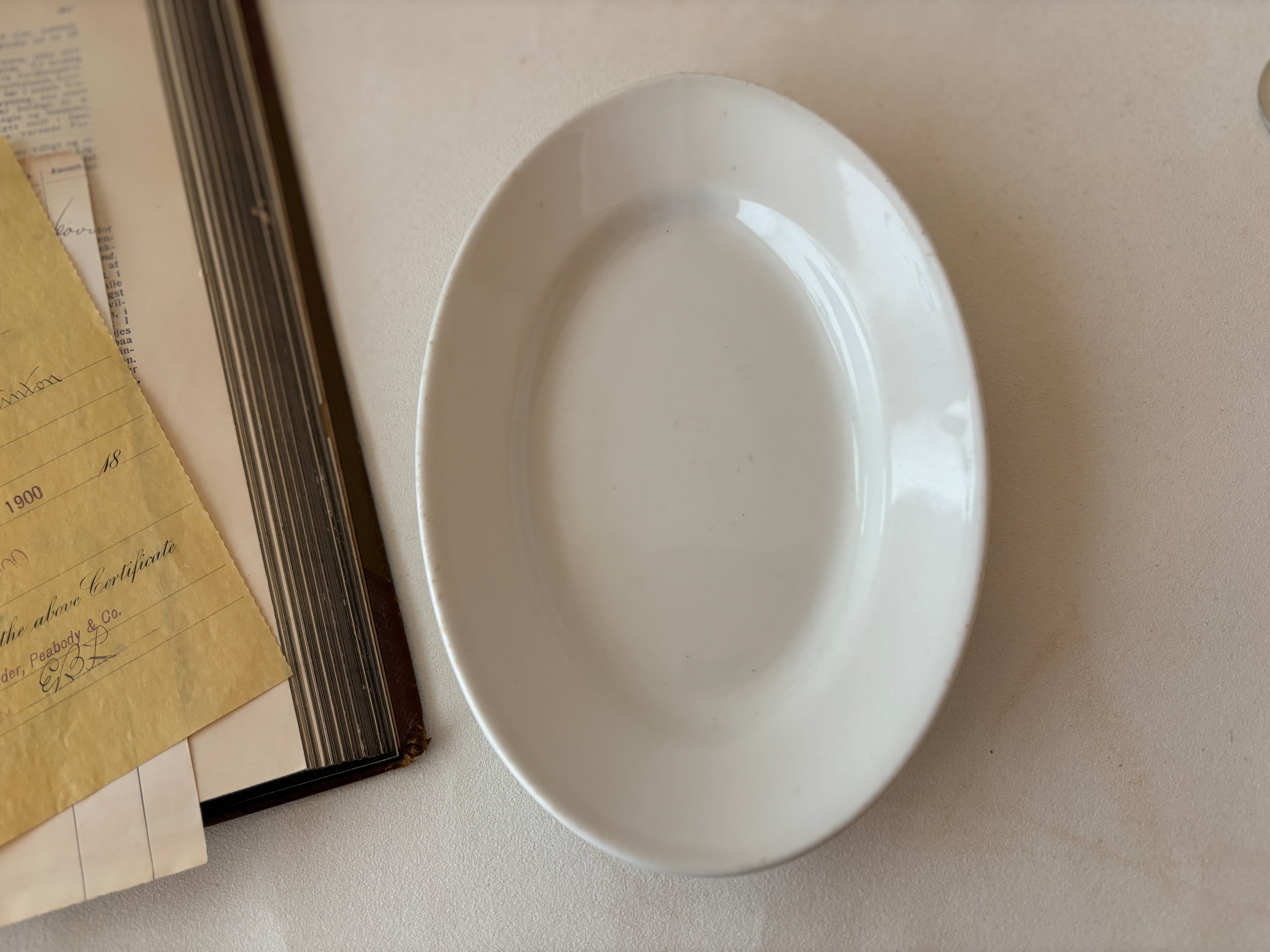 フランスアンティークプレート 白無地ミニオーバルプレート ラヴィエ