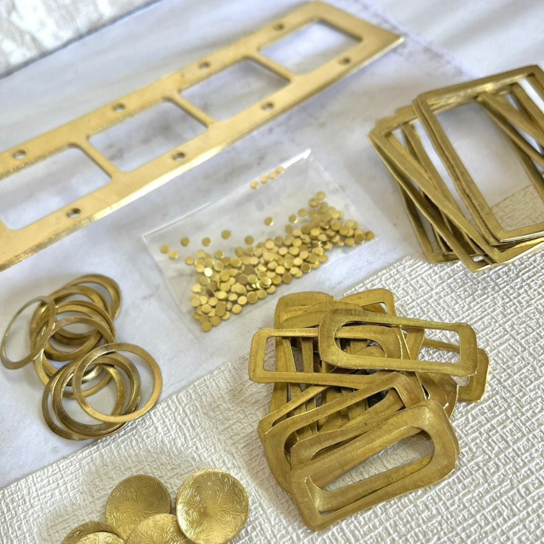 真鍮端材パーツセット プレミアムセット | チェコガラスボタン専門店