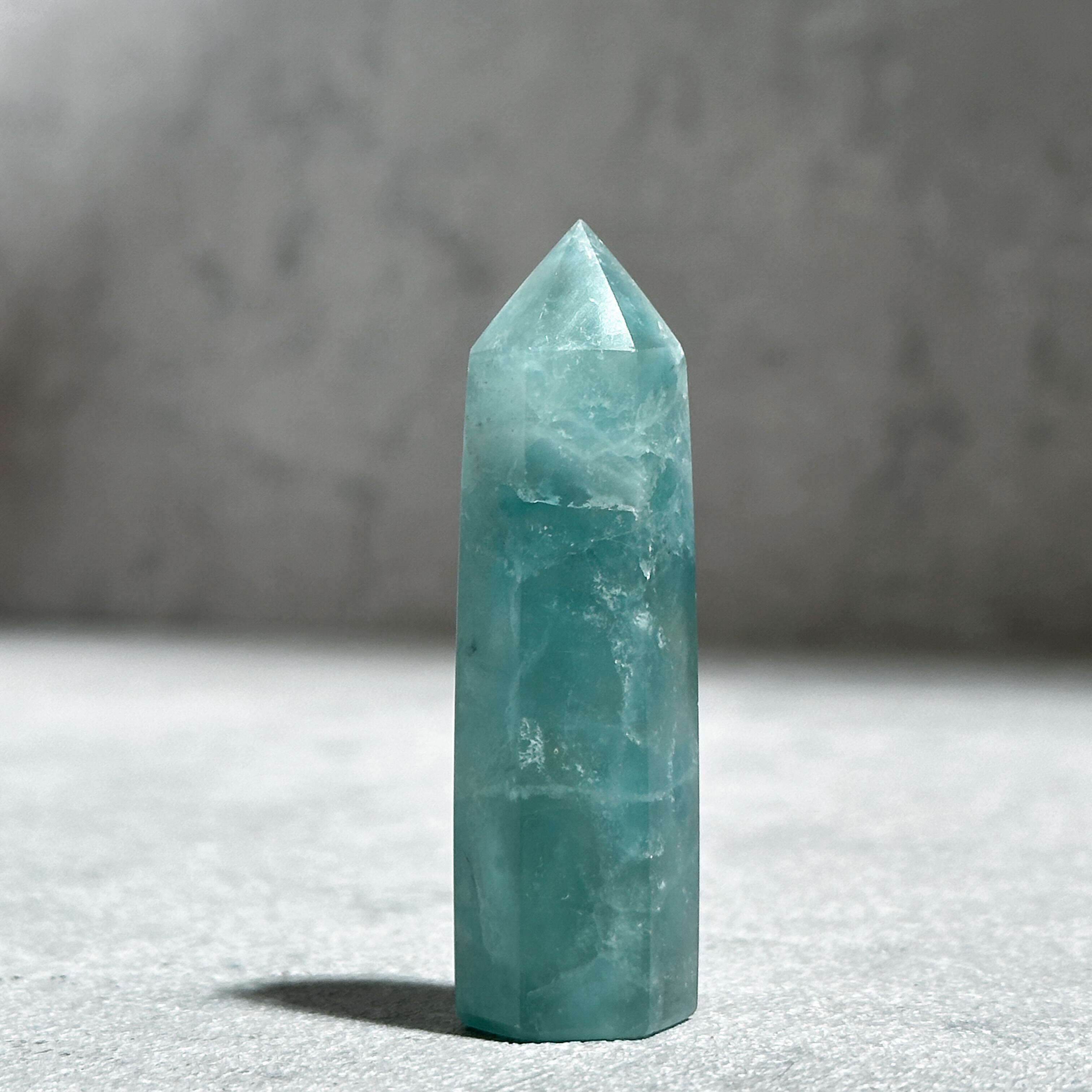 ブルー、グリーンフローライト タワー型41◇ Rainbow Fluorite