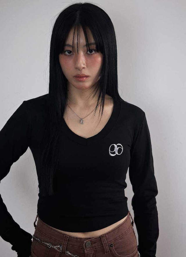 [as”on] SLINN V NECK TEE / BLACK 正規品 韓国ブランド 韓国通販 韓国代行 韓国ファッション as on ason エズオン アズオン