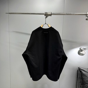 オーバーサイズシルエットショルダーロングスリーブTシャツ