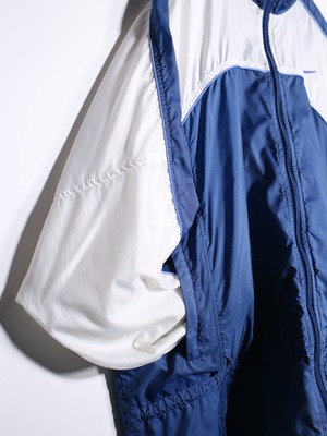 “NIKE” embroidery logo design switching nylon jacket