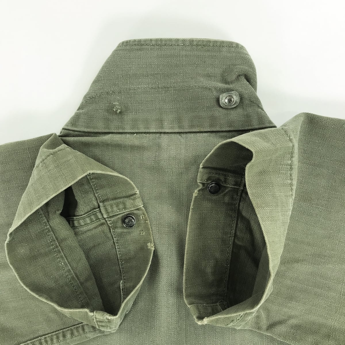 U.S.ARMY 40年代 M1943 HBT UTILITY JACKET 無地メタルボタン U.S.ARMY 40年代 M1943 HBT UTILITY JACKET 無地メタルボタン
