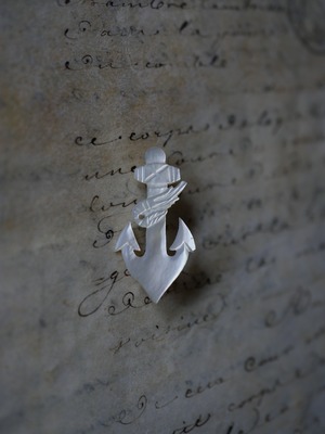 イカリ マザーオブパール フランスヴィンテージ ブローチ ブロカントのある暮らし