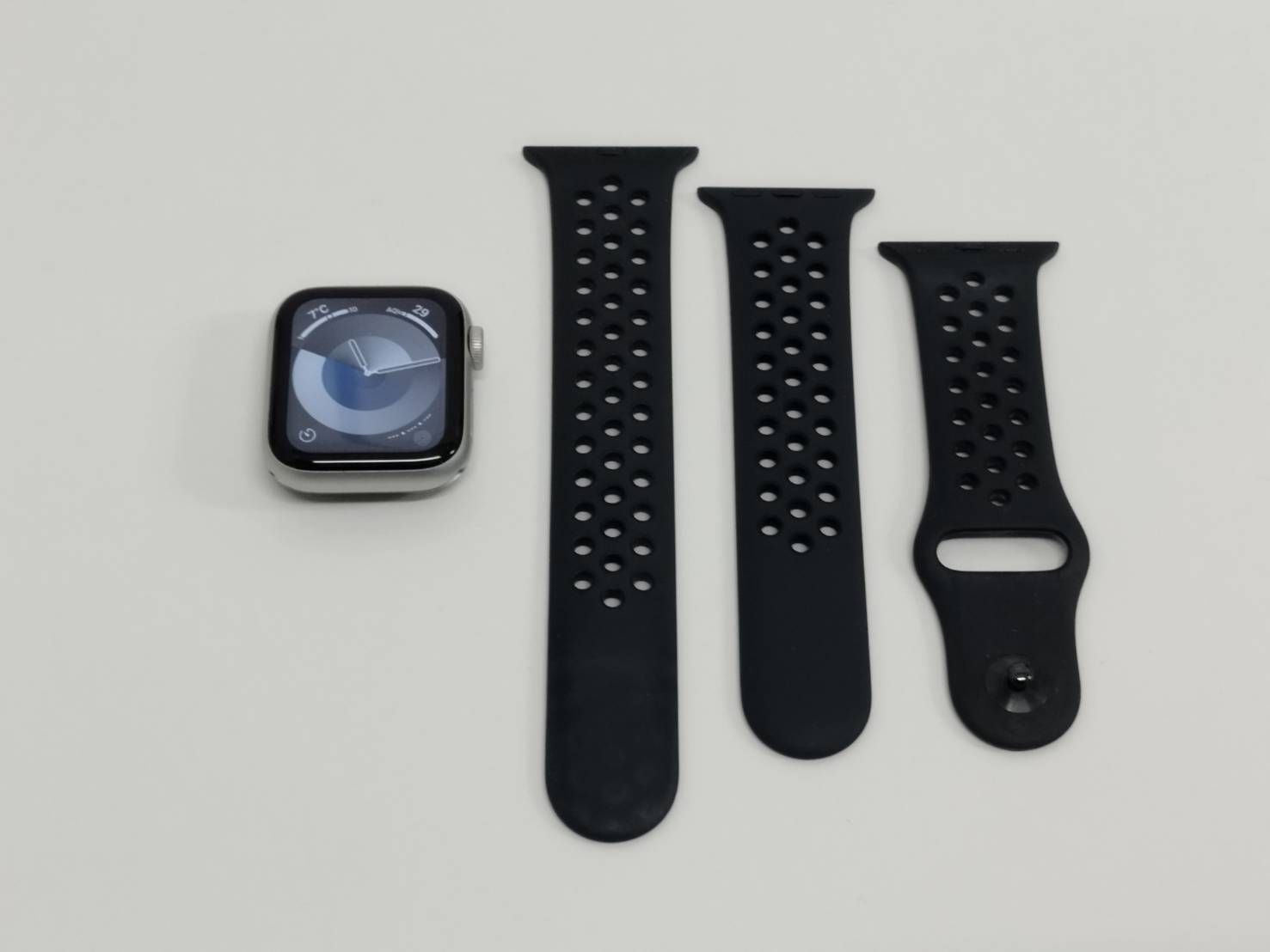 Apple Watch Series 3/GPS/38mm/A1858/スペースグレー〈MTF02J/A〉 (2 Apple Watch Series 3/GPS/38mm/A1858/スペースグレー〈MTF02J/A〉 (2