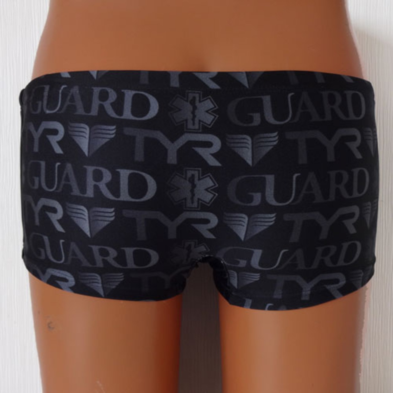 TYR×GUARD　メンズ水着　ショートボクサー ロゴ総柄 bgard-16s 競泳 ブランド トライアスロン レスキュー ライフセービング