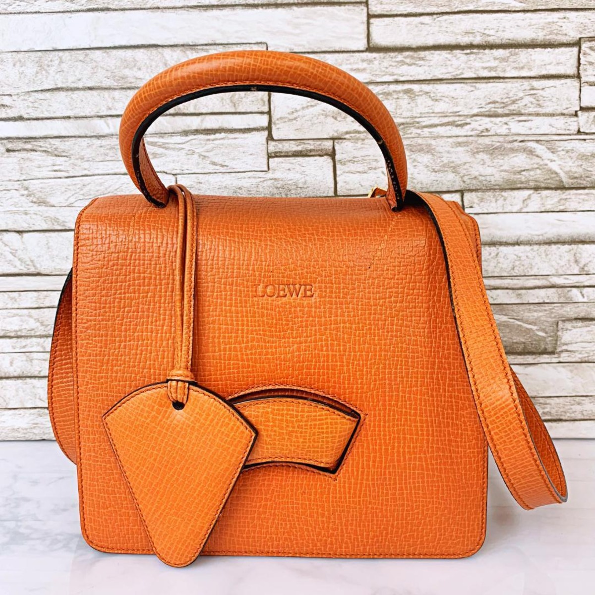 セレブ愛用✨LOEWE バルセロナ ハンドバッグ ロエベ ショルダーバッグ  
