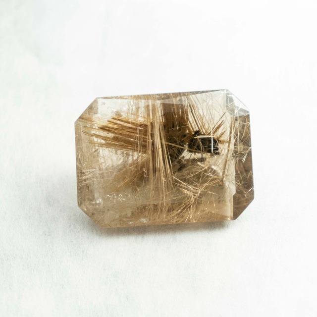 【CLOCK UP】スモーキータイチンルチル　ルース　ファセット　天然石　100ct
