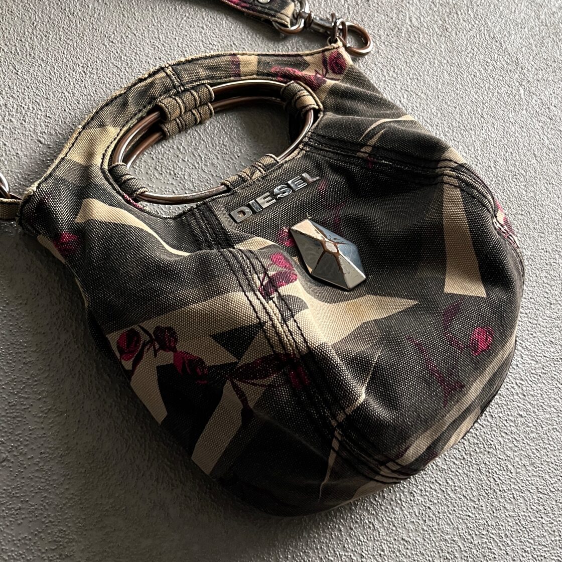 1990s archive diesel One pointed studs military shoulder bag | PAY ID