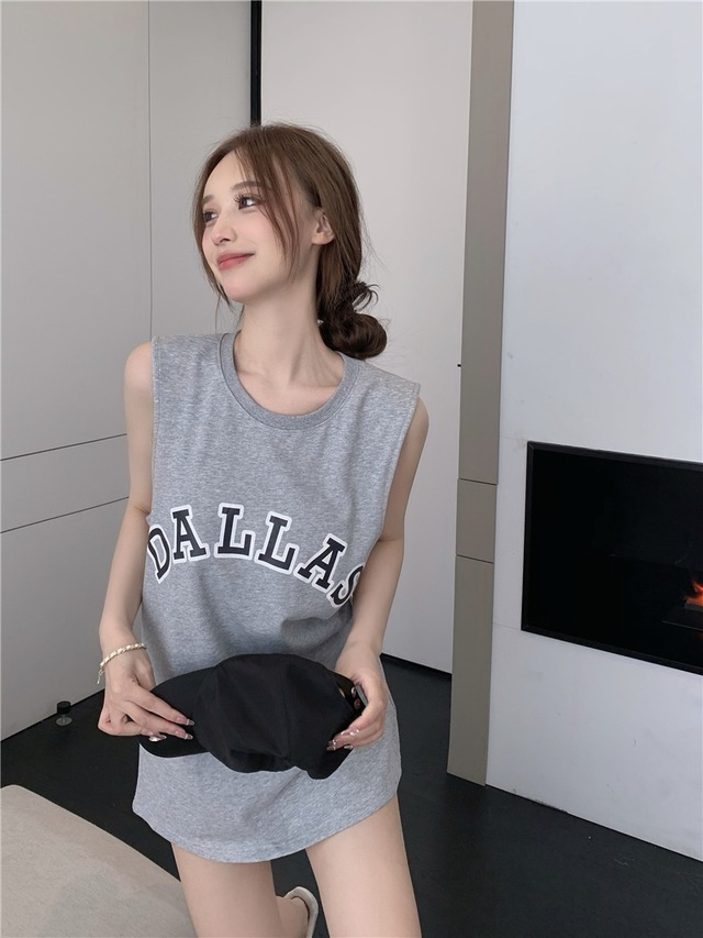 ブラック薄手ノースリーブスタンダードルーズグレートップス レトロ ブラックストロベリース59573930130