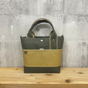 当店人気No.1.▽Bi Color Tote "M"【ジャングル×ベージュ】
