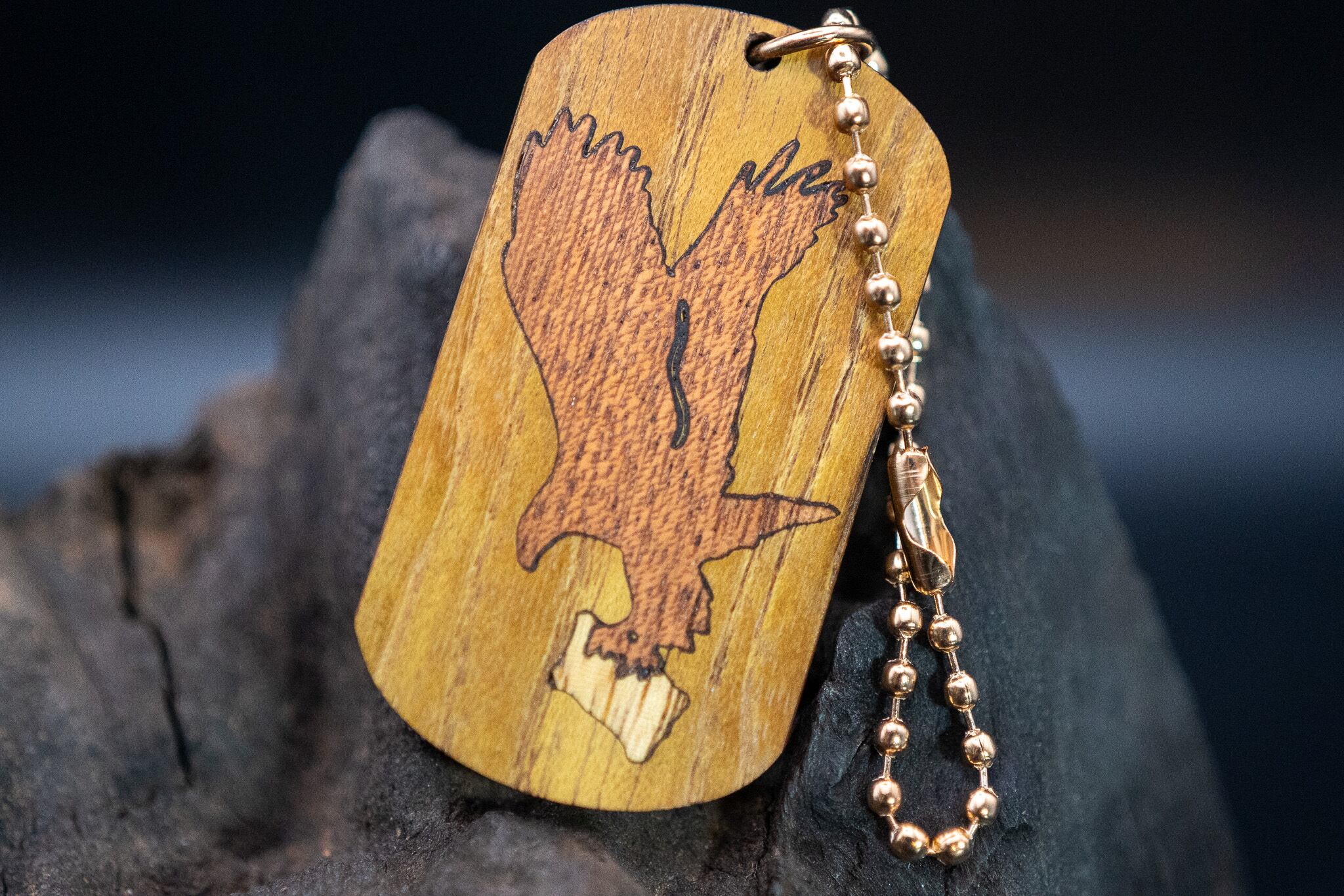 【黄金の木】 御蔵島 金桑 ドッグタグ 象嵌 トンビと油揚げ