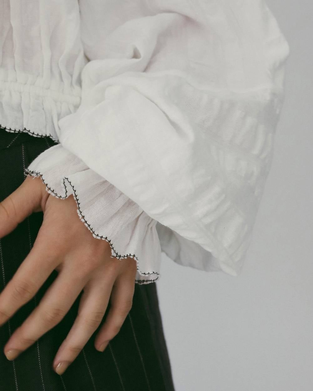 anuke 】Gather Volume Blouse | valance 福井｜レディース セレクト