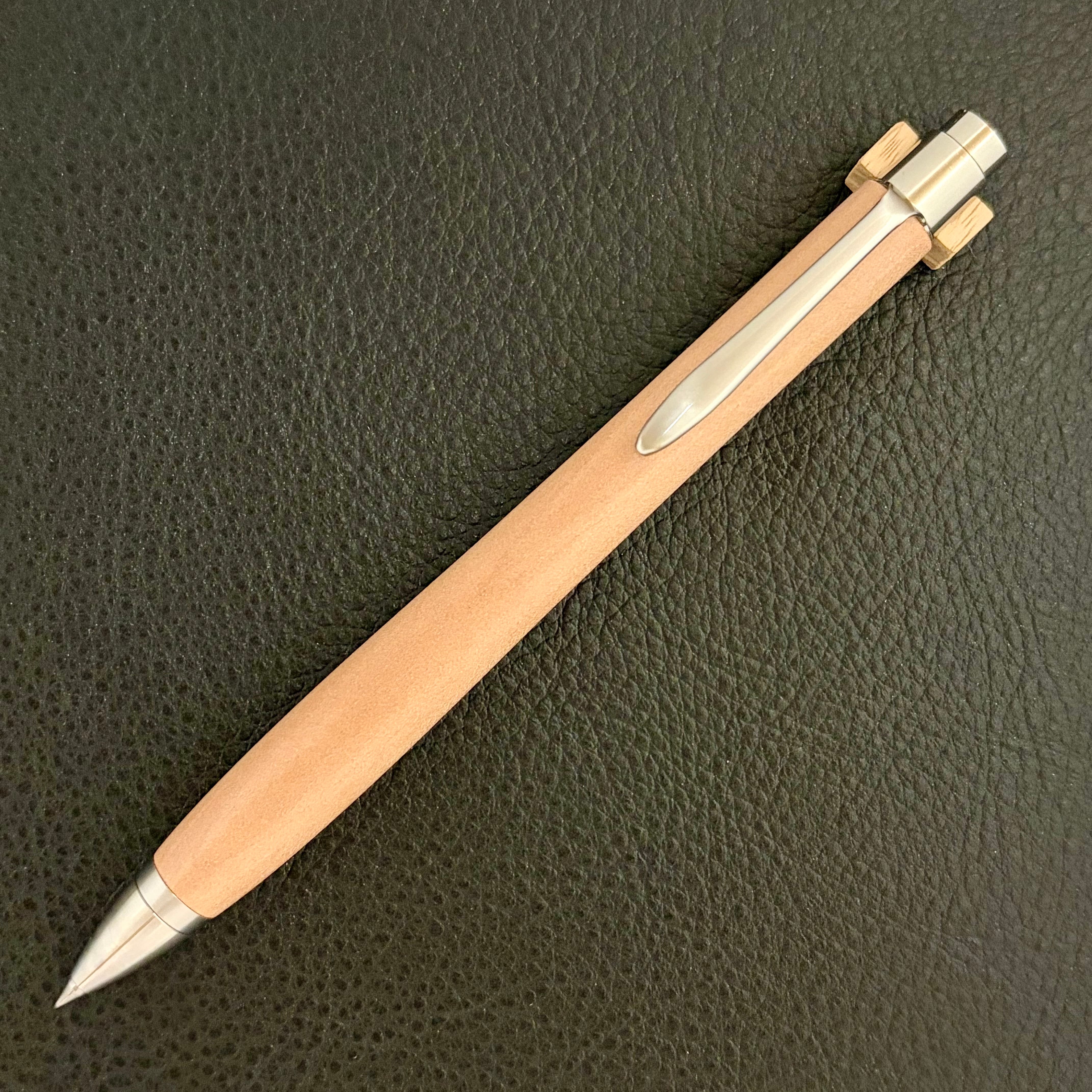 匠衆・朱椿粋