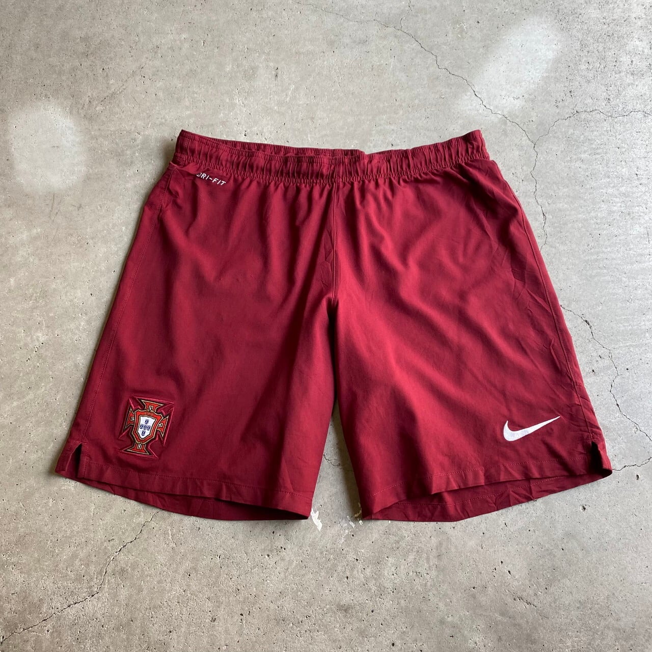 Nike ナイキ F P F チーム ワッペン スウォッシュ ロゴ刺 Dri Fit ハーフパンツ ショーツ メンズl 古着 レッド 赤 ショートパンツ Ss27 Cave 古着屋 公式 古着通販サイト