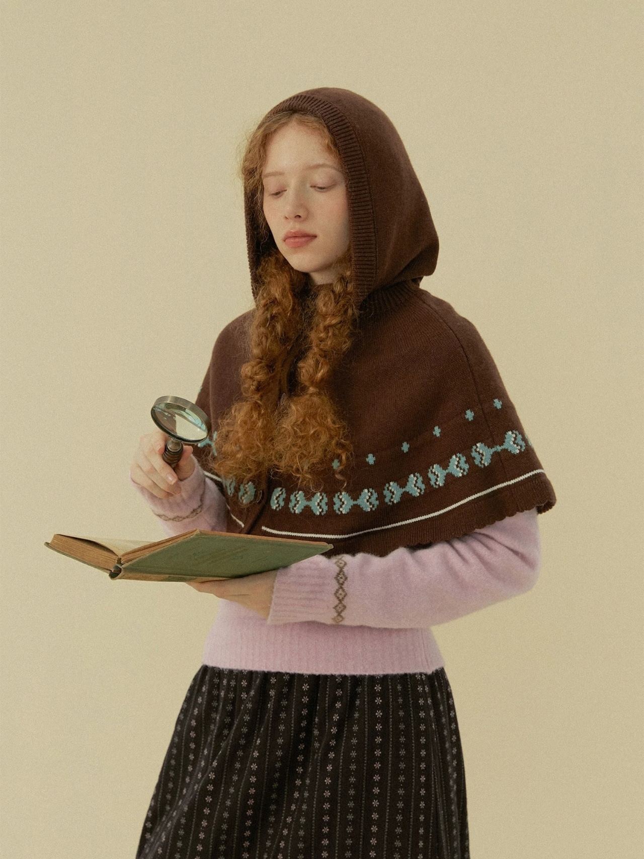 Nordique Jacquard Hooded Knit Cape F0865