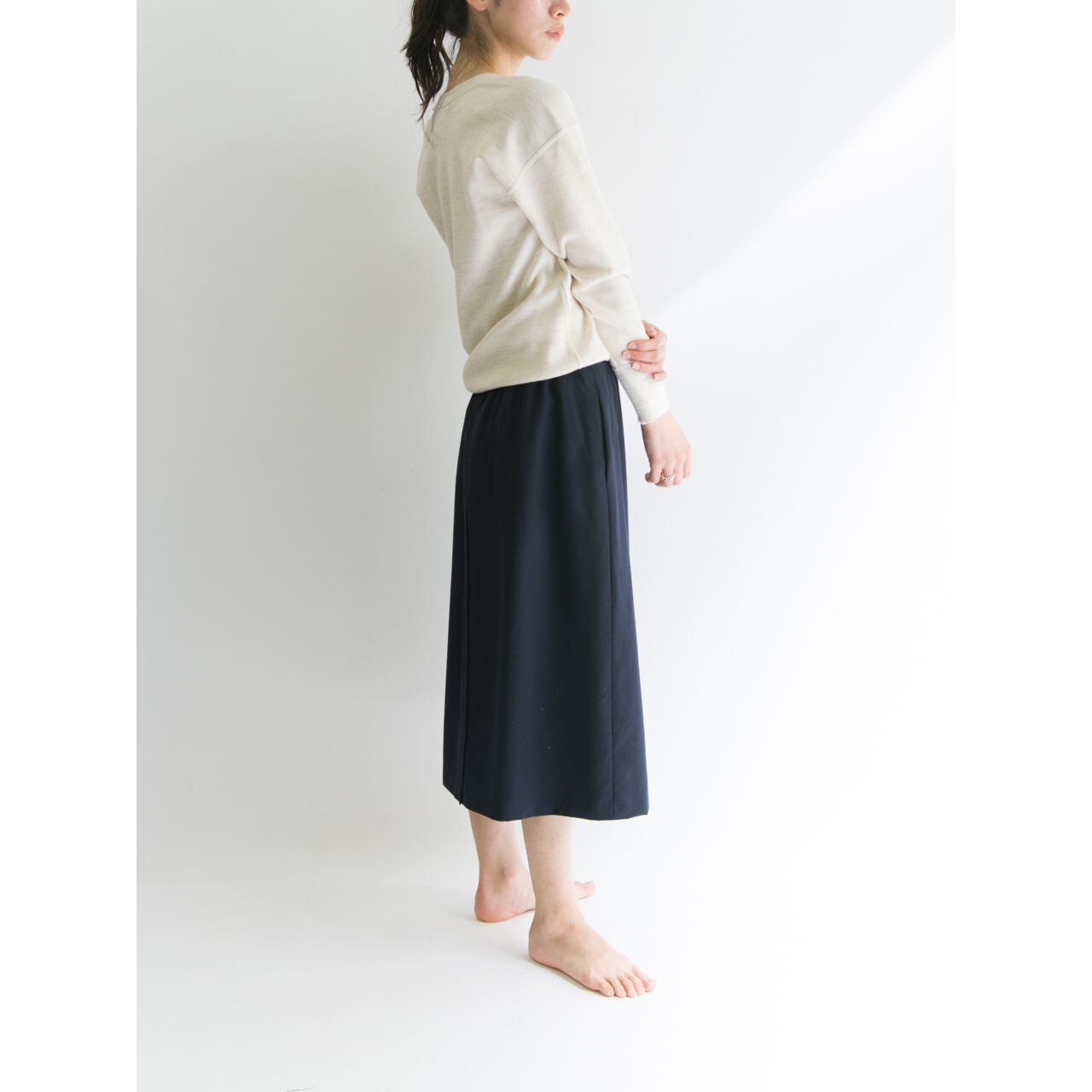 Midi length front pleat skirt（ミディ丈フロントプリーツスカート）2c