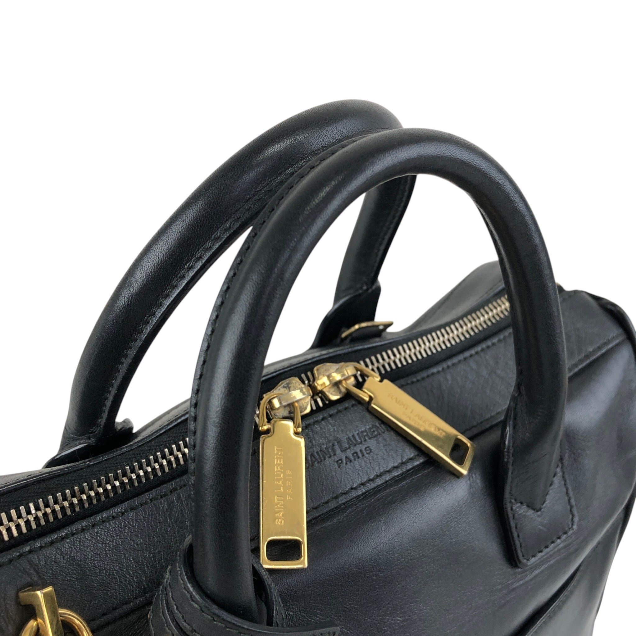 Yves Saint Laurent イヴ・サンローラン ショルダーバッグ ブラック