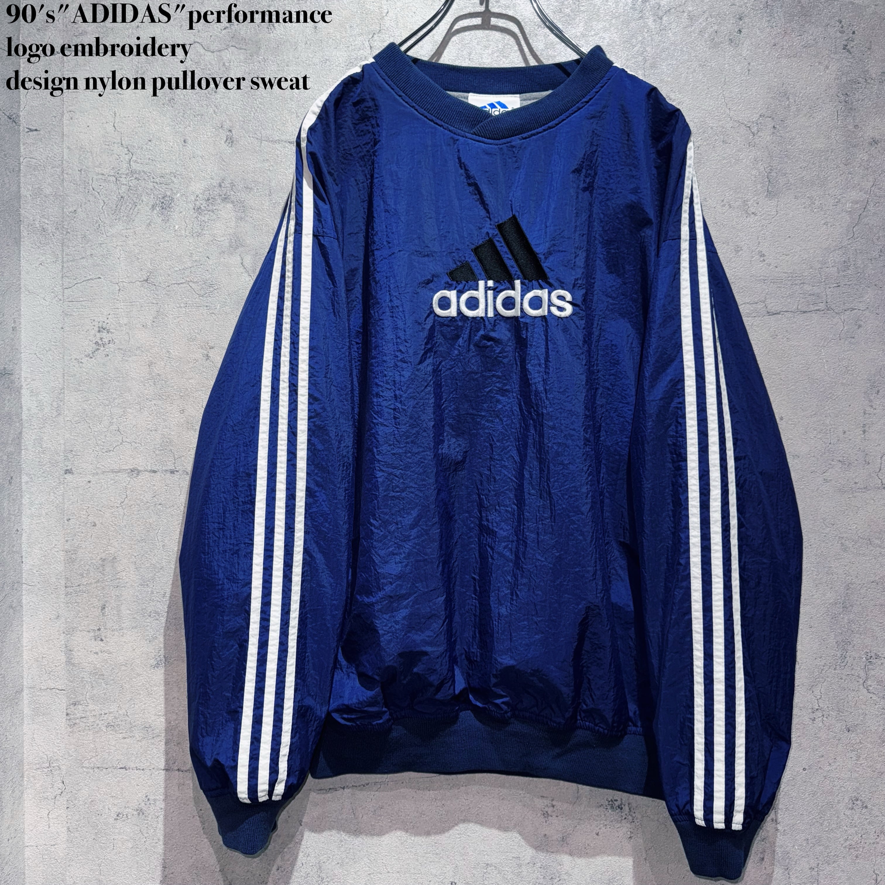90's"ADIDAS"performance logo embroidery design nylon pullover sweat