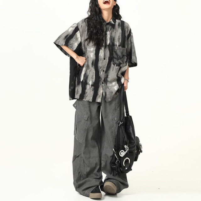 monochrome art short-sleeved shirt　モノクロアート半袖シャツ　J1805