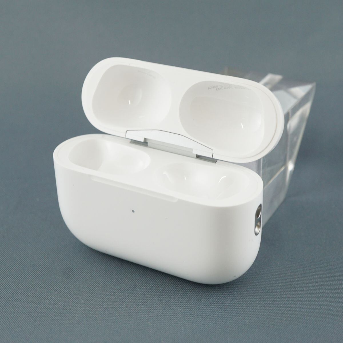 Apple AirPods Pro 2 充電ケースのみ USED品 第二世代 ワイヤレス