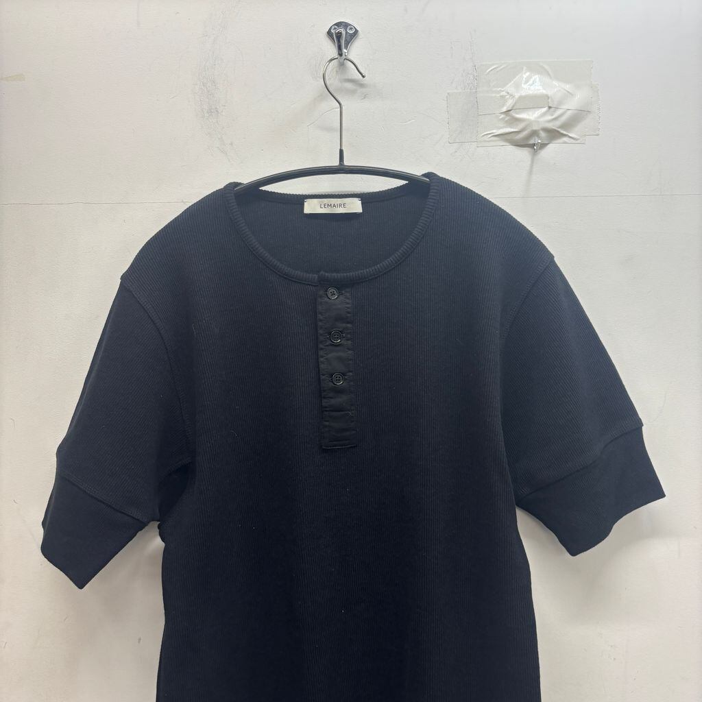 LEMAIRE ルメール 26SS RIB HENLEY TOP ヘンリーネックTシャツ TS0007