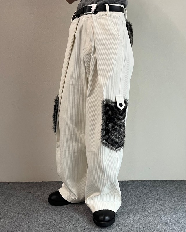 【26/AW Oscar Ouyang】Ivory corduroy cargo trousers
