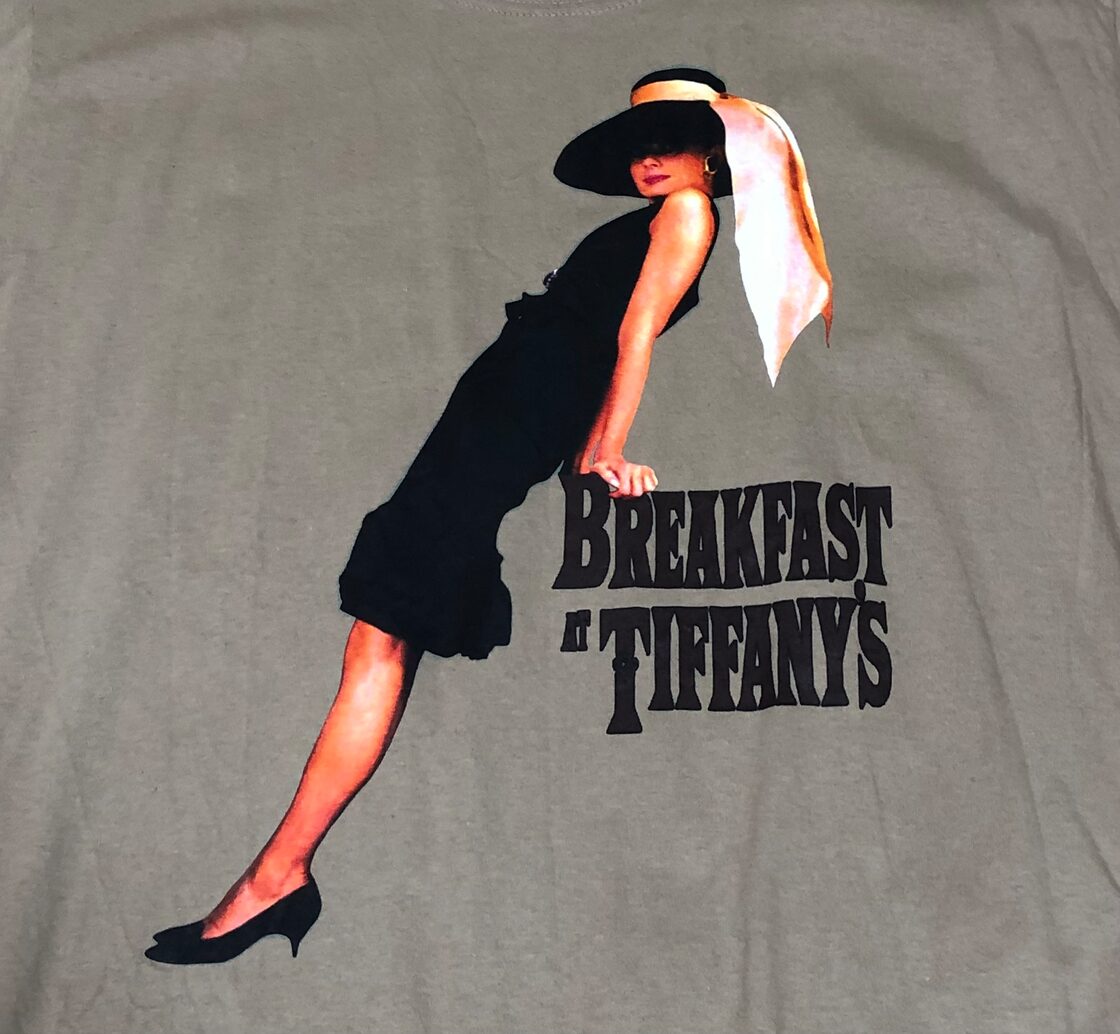 大女優オードリー・ヘップバーン ティファニーで朝食を TシャツLサイズ 