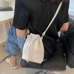 クロスボディバッグ　24063