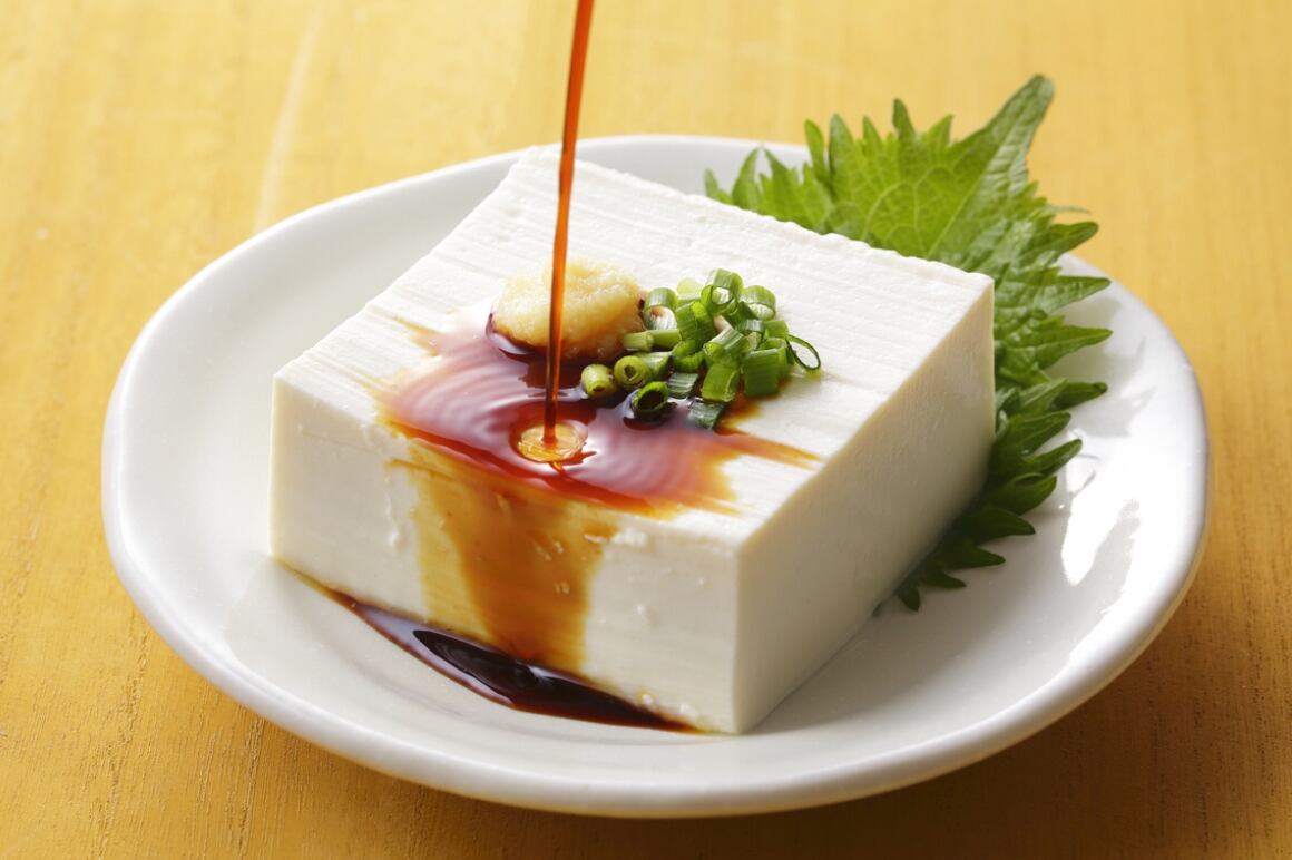 鍋庄商店 本醸造醤油『凛』4本セット | 鍋庄商店 公式オンラインショップ