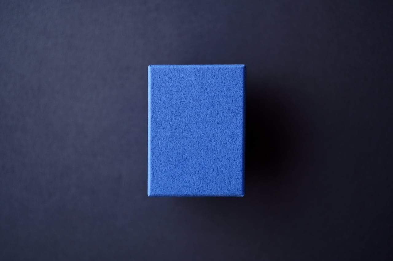 チョコレートの台座】 - チョコ一粒を味わい尽くす道具 - | 86400