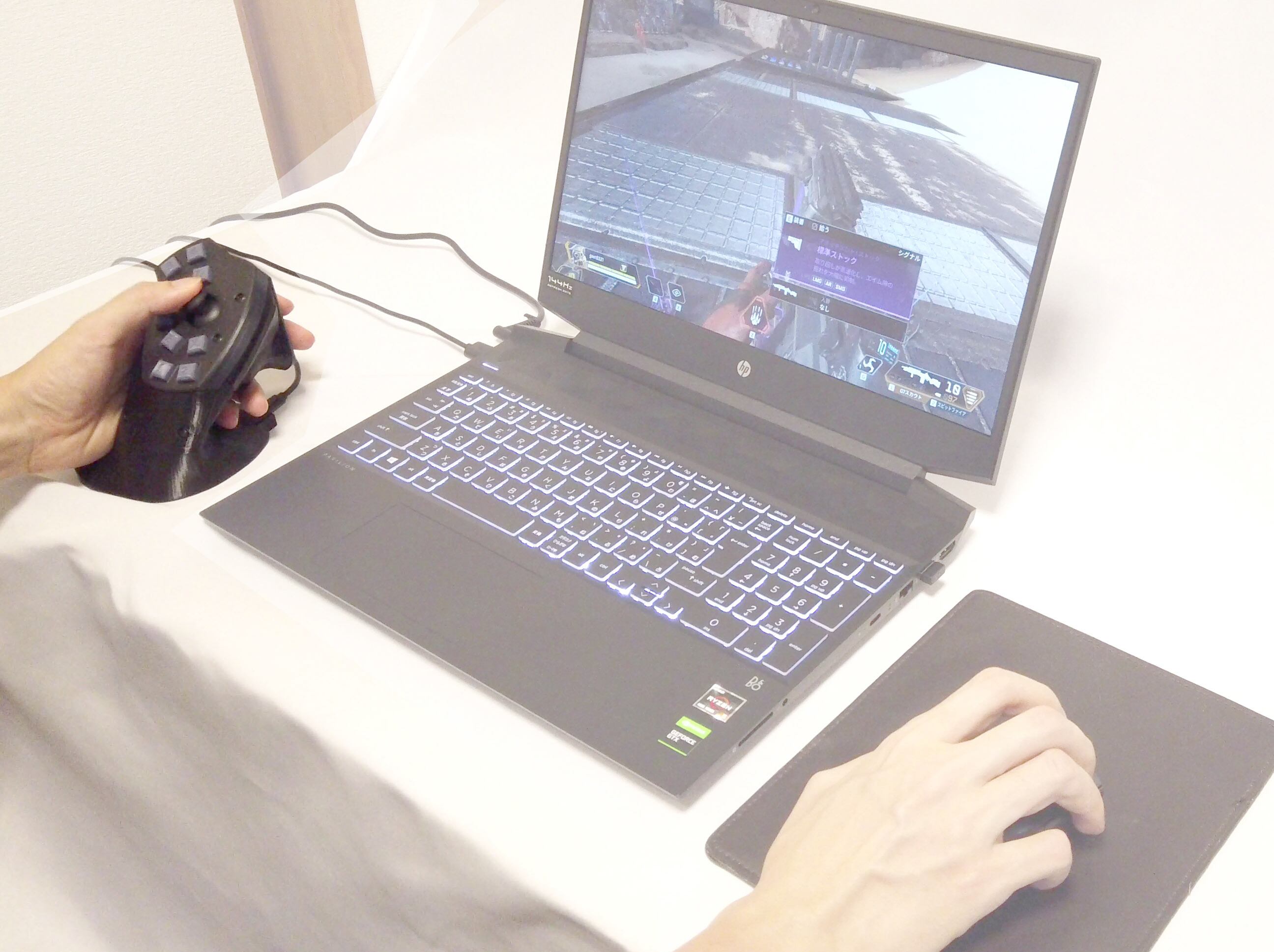 マウスと使うコントローラー Pc用据置ゲームパッド Fpsゲーミング左手デバイス ラピンク ショップページ