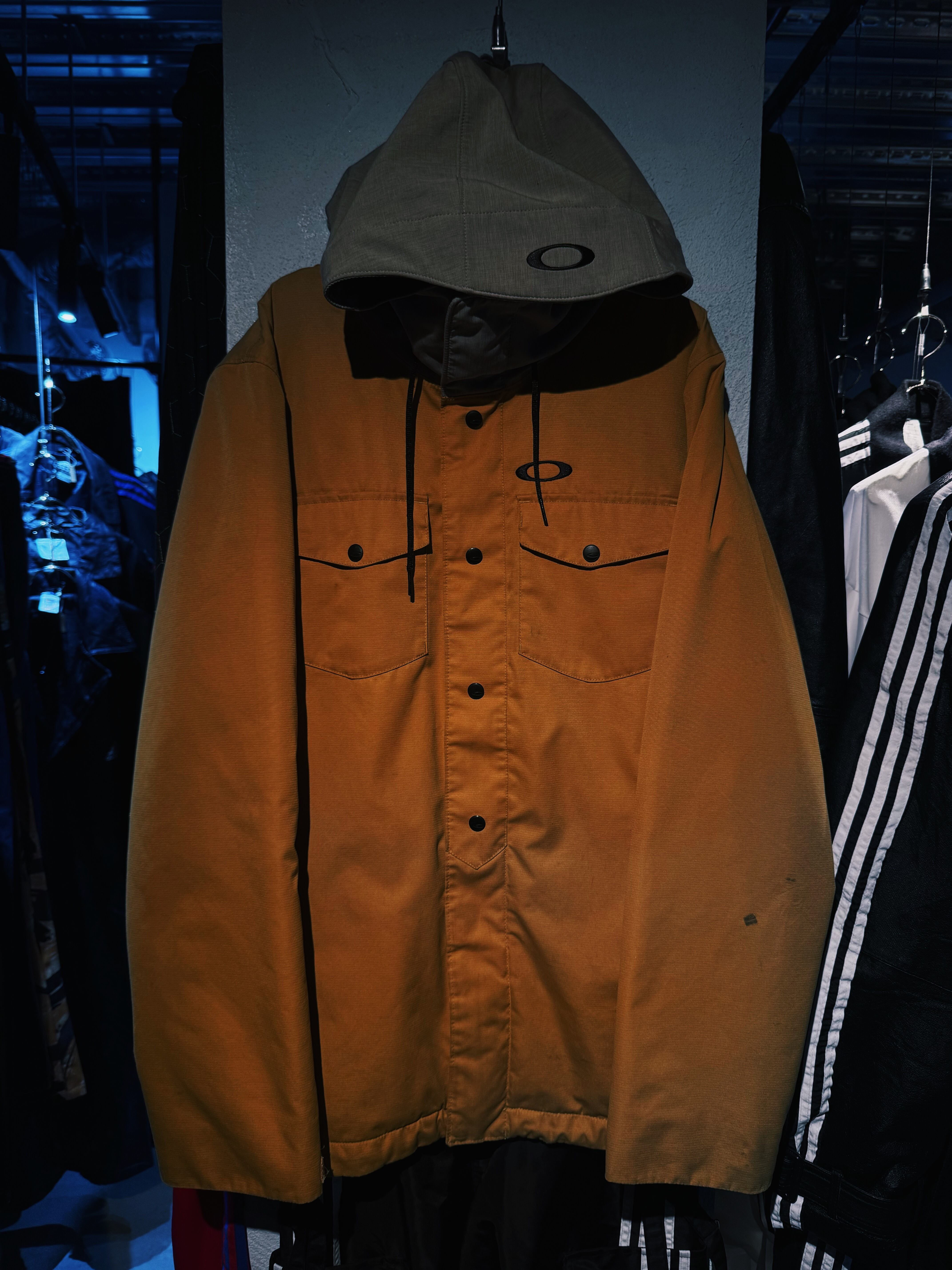 【D4C】00's "Oakley" switching color design padding hoodie jacket