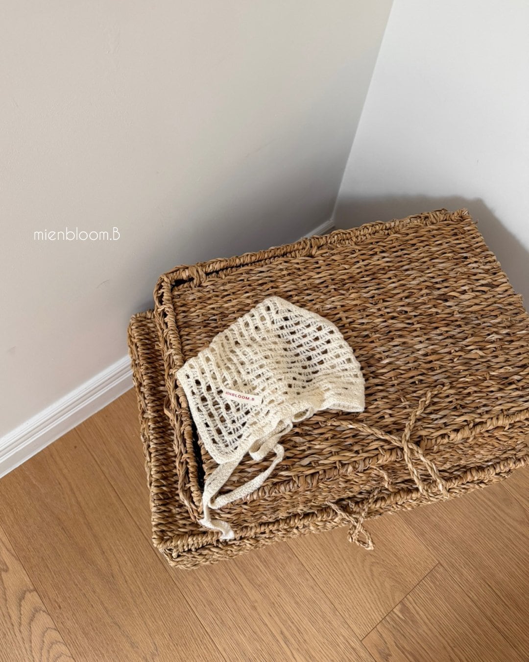 送料無料【予約】/ baby 編みカチーフ / mienbloom