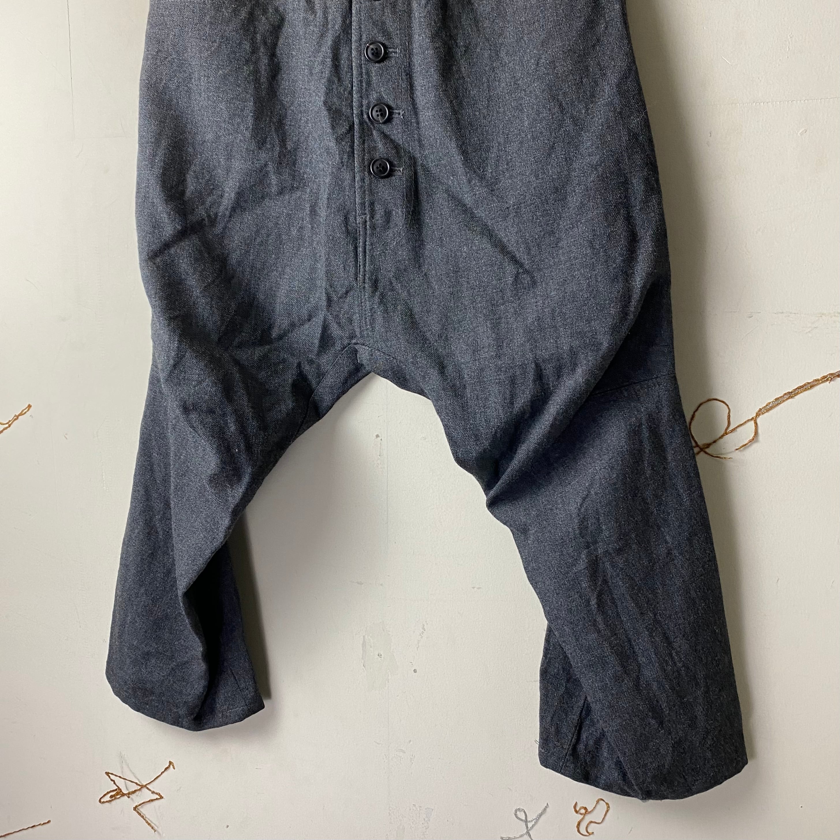 NEMETH charcoal gray wool cropped pants | NOIR ONLINE