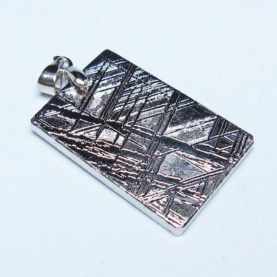 ギベオン ペンダント 隕石 メテオライト 一点物 おまかせ便 112-13479