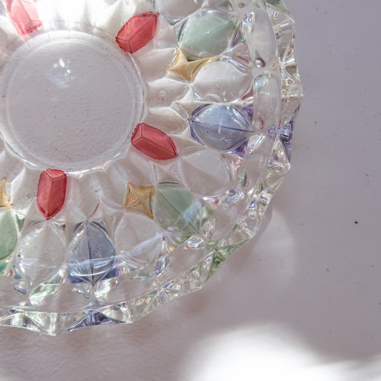 カラフルきらきらのお皿