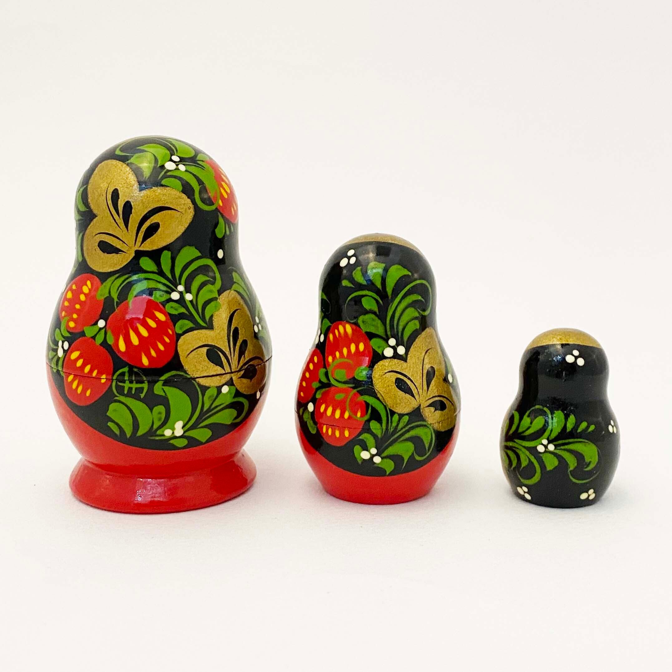 いちごマトリョーシカ（キーロフ産8cm / 3個組）