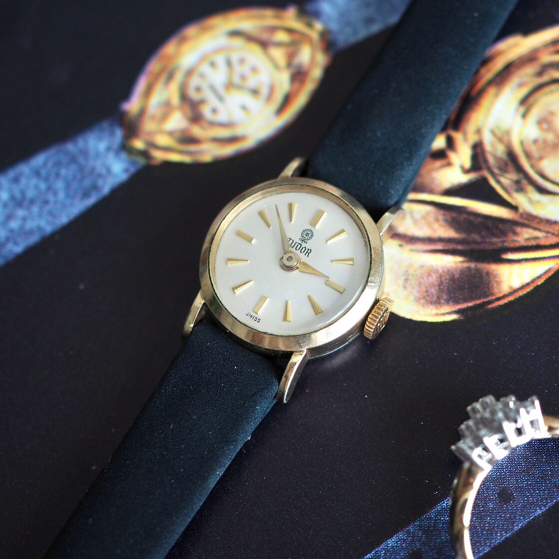 288 LONGINES 手巻き スクエア 敷き ゴールド レディース腕時計 