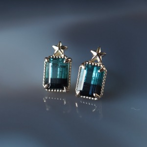 夜空色 バイカラートルマリン ピアス / K10YG【1点限り】