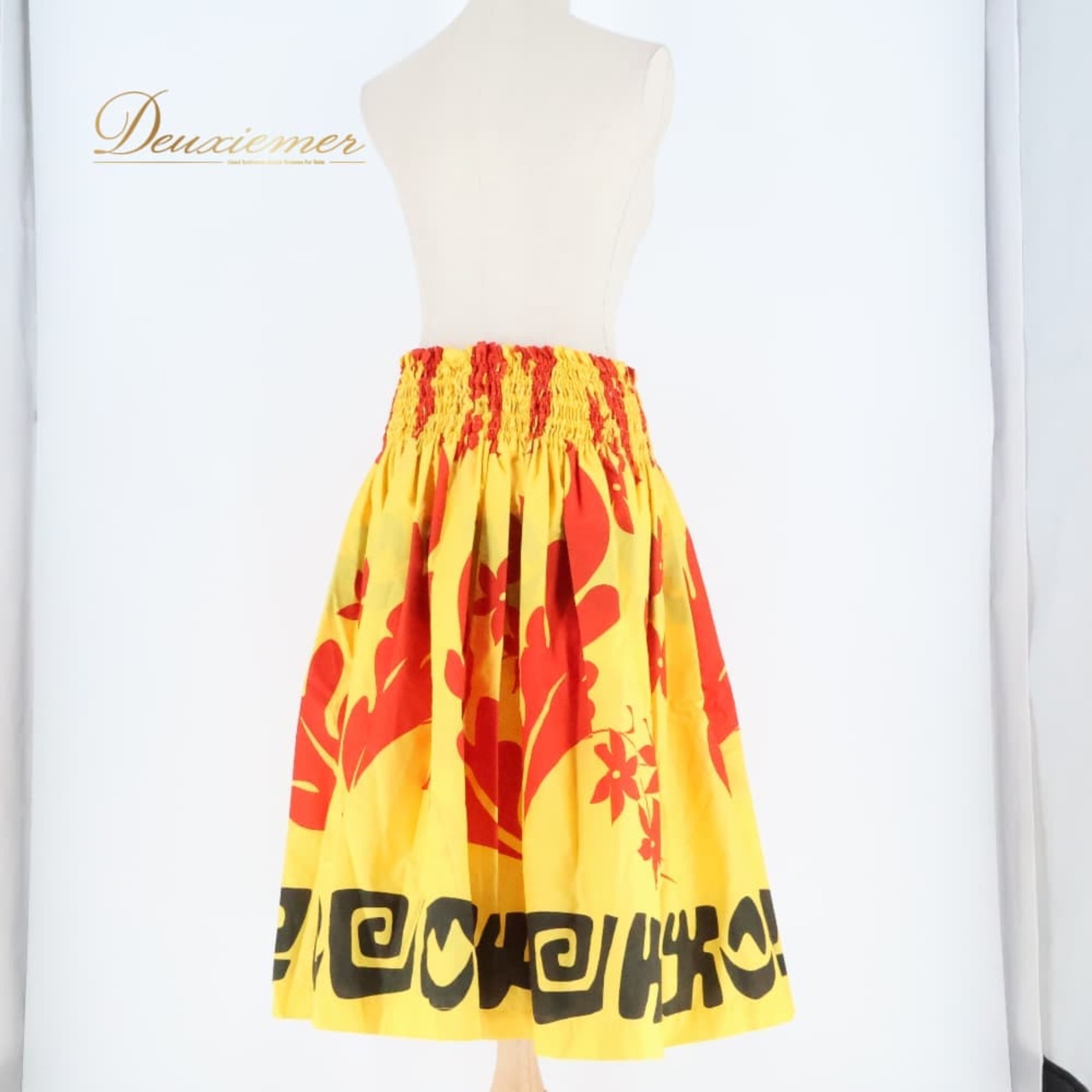 フラダンス 衣装 パウスカート イエロー系 ティアレ柄 カヒコ柄 シングル 華やか 鮮やか 明るい かわいい 黄 赤 黒 ダンス衣装 ハワイアンダンス レディース ハワイアン アロハ ハワイアンプリント フラ ダンス レッスン 練習 レッド系 ブラック系