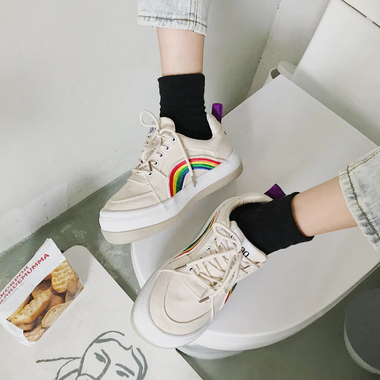 Regit 即納 Rainbow Sneakers 韓国 靴 スニーカー レインボー くつ 履きやすい 10代 代 プチプラ かわいい カジュアル 映える ネット通販 Regit