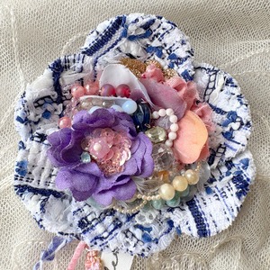 コサージュ ブローチ No.75　Corsage Brooch No.75　ハンドメイドアクセサリー　一点もの