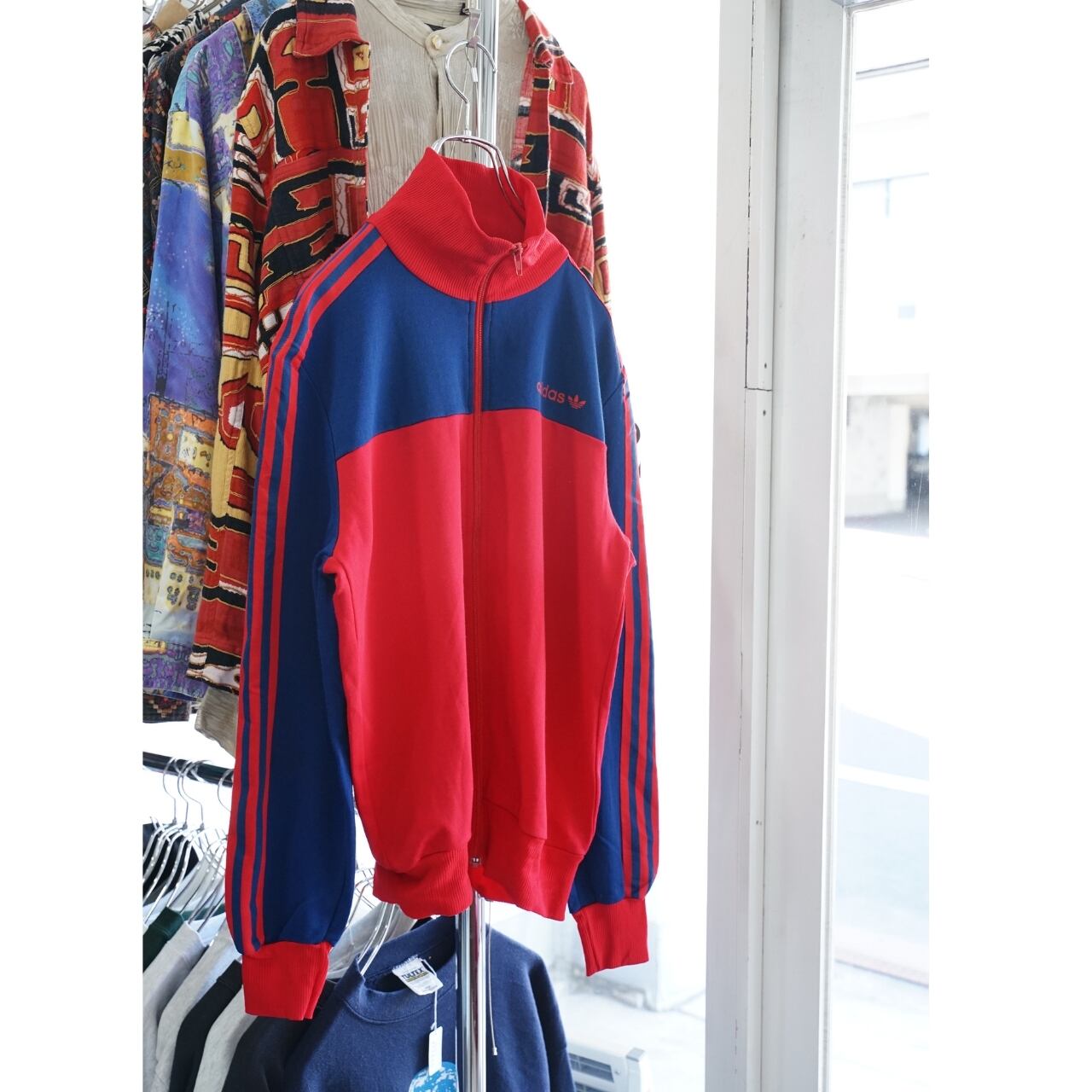 adidas 80s トラックジャケット レッド×ブルー(S)|NA432