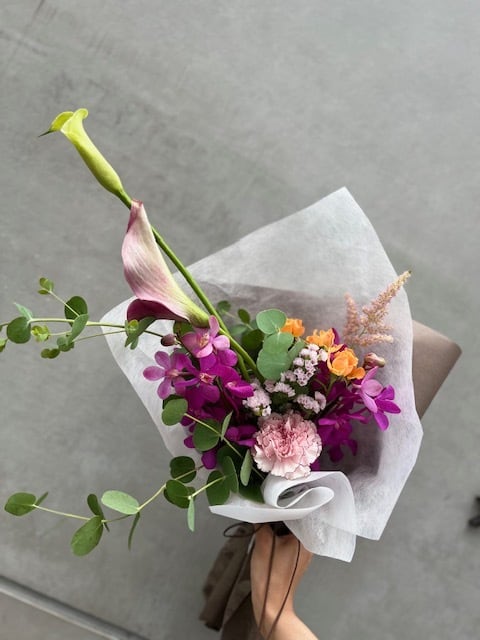 オシャレ！ピンクグリーン花束 | flower studio VIVIANNEヴィヴィアン