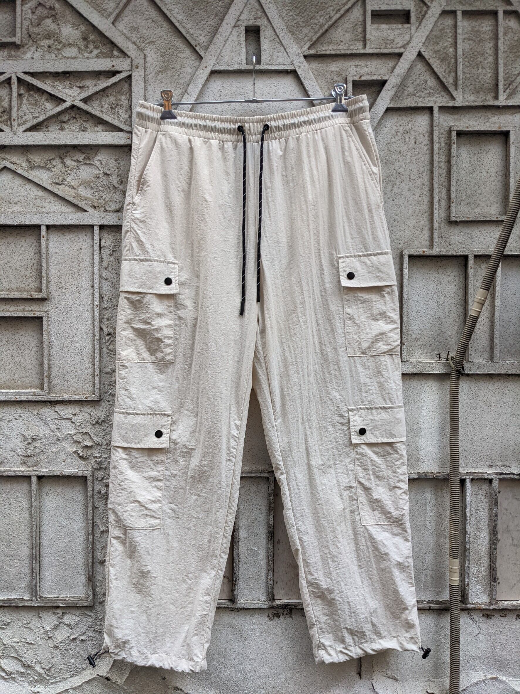 "NO BOUNDARIES" nylon cargo pants